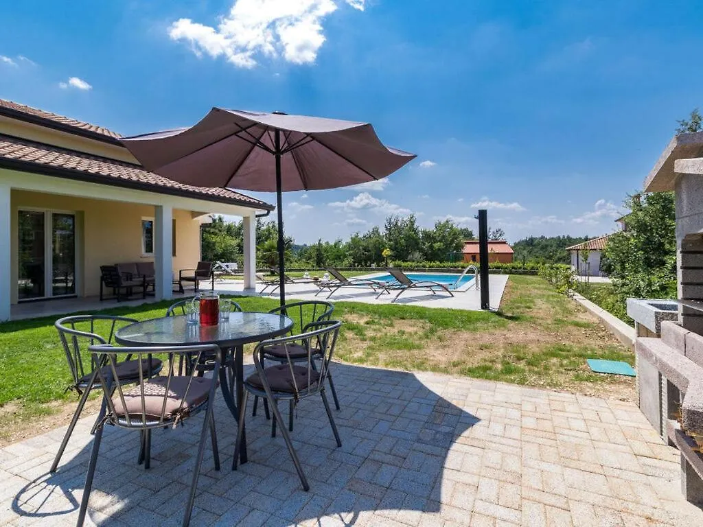 Villa Zorica Comfortable Holiday Residence Stari Pazin